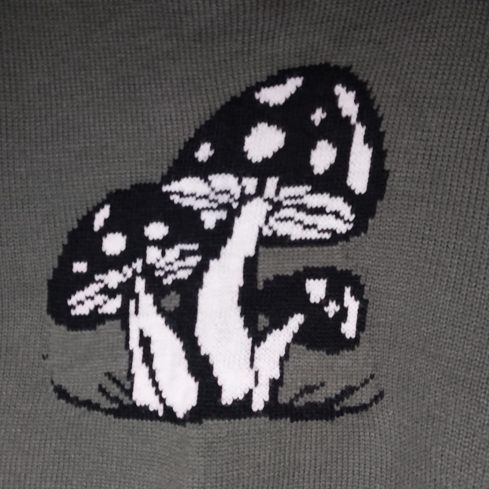 No Boundaries Olive Mushroom Graphic Cropped Grunge Distressed  Sweater - Picture 2 of 9